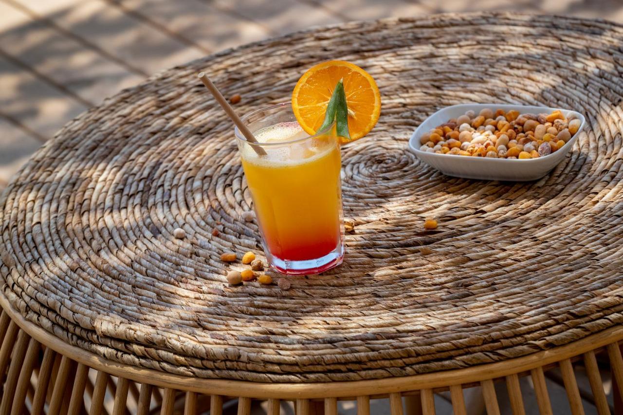 Marti Myra Hotel Tekirova Exterior foto A tequila sunrise