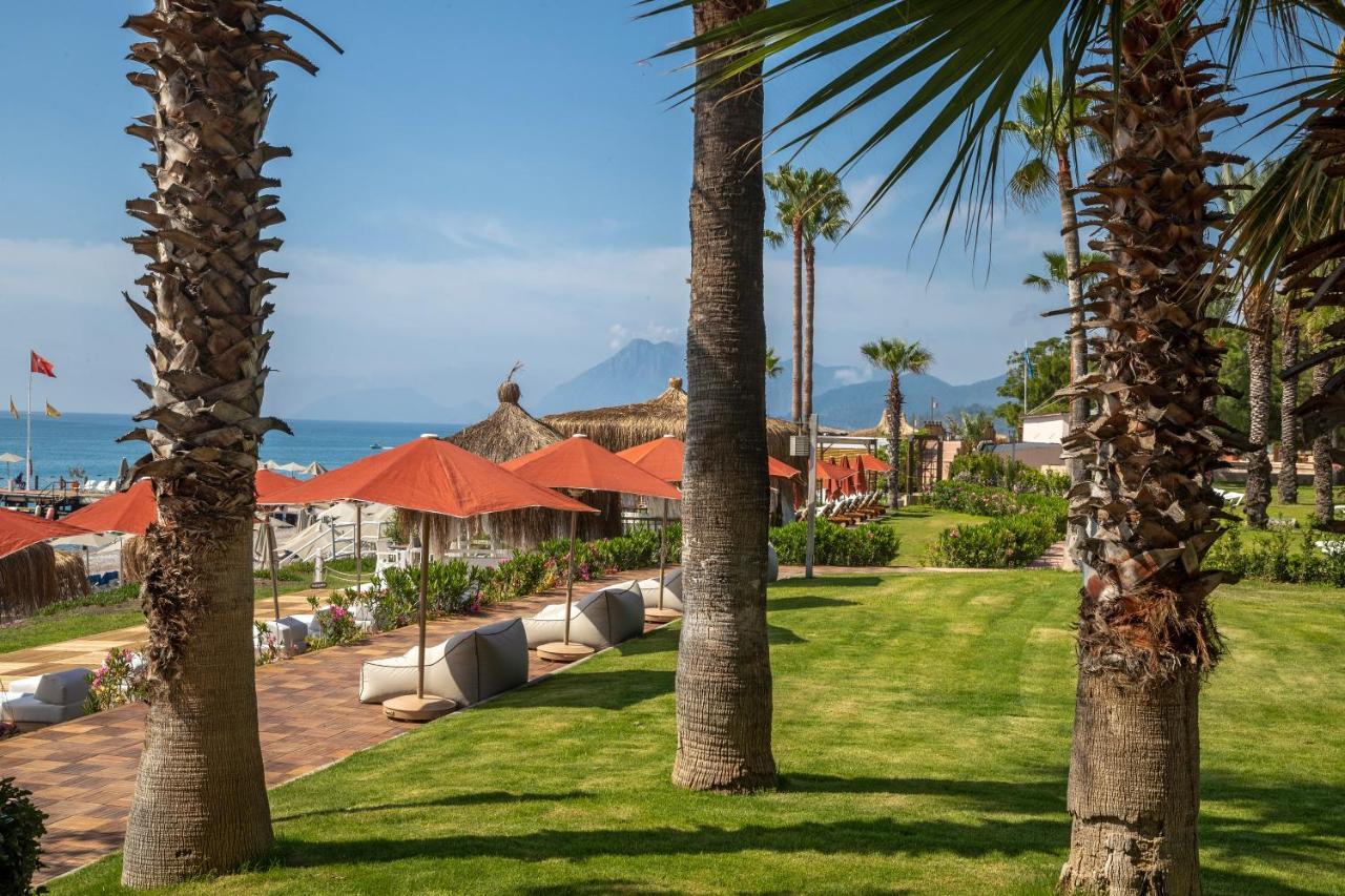 Marti Myra Hotel Tekirova Exterior foto The beach of the hotel