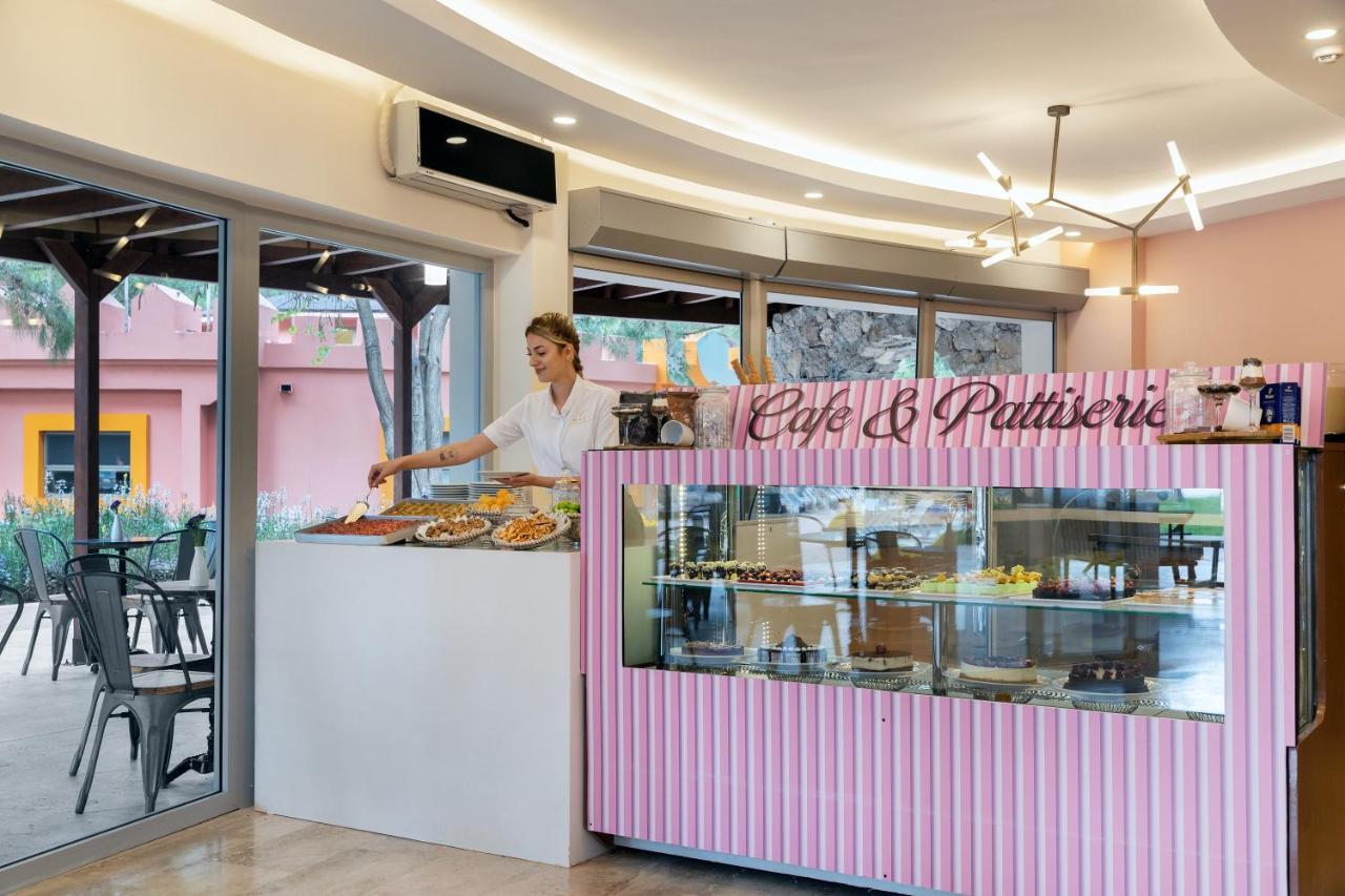 Marti Myra Hotel Tekirova Exterior foto Café & Patisserie
